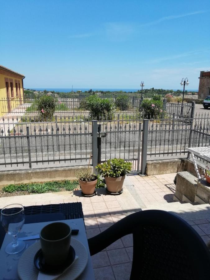 Belvedere House Hotel Civitanova Alta Bagian luar foto